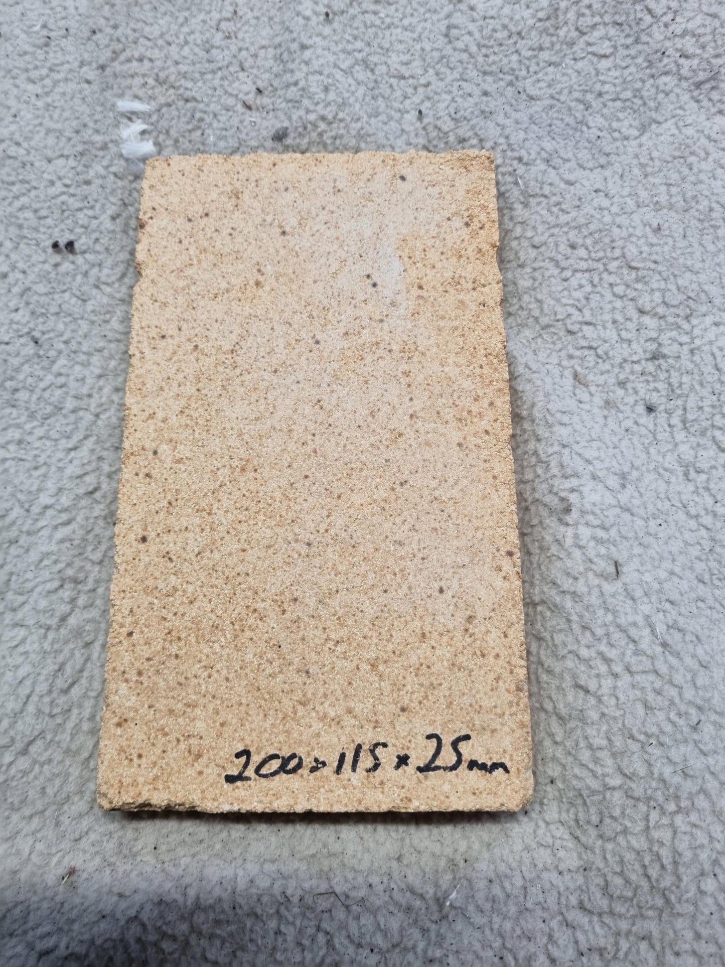 Fire brick 200 x 115 x 25mm