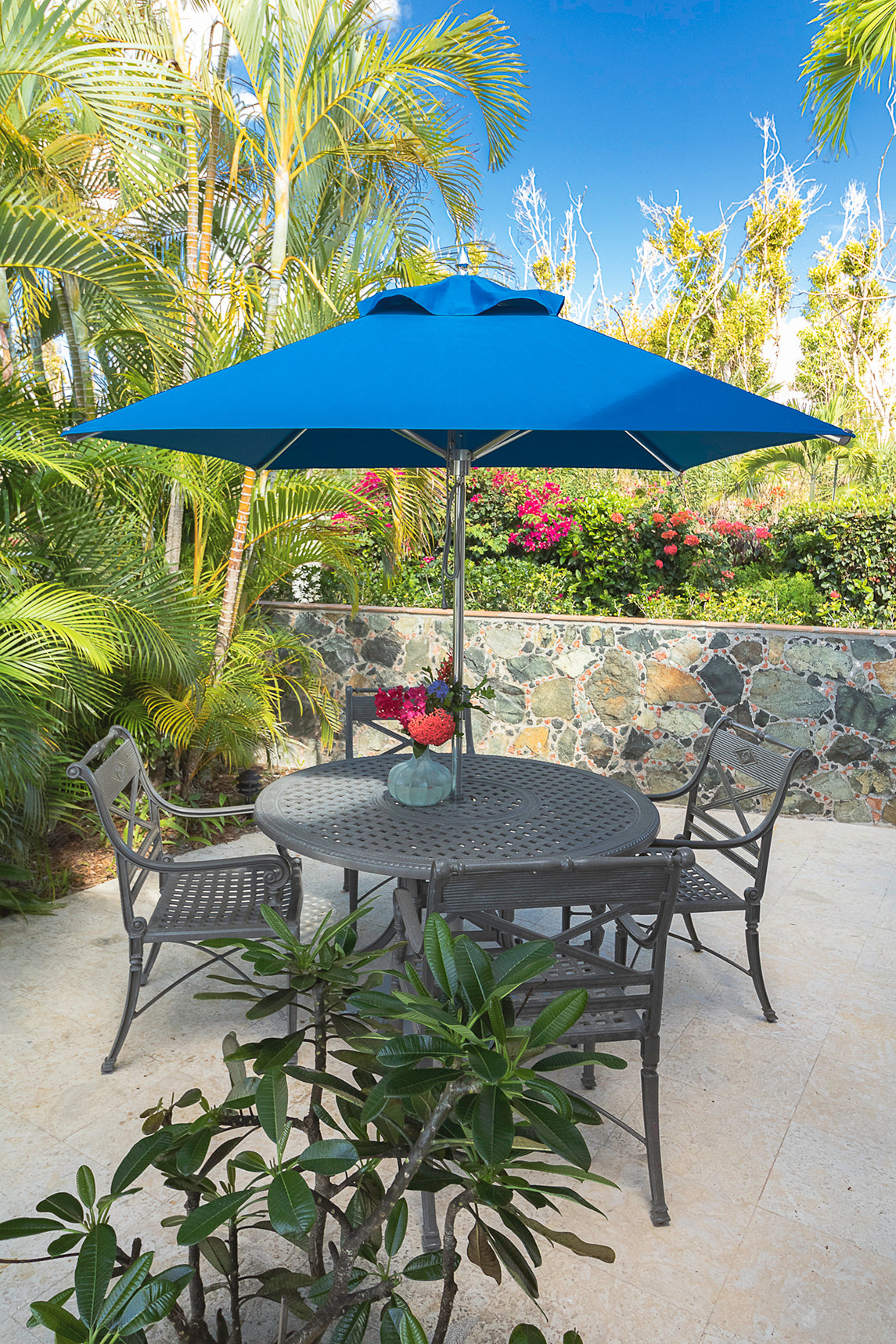 Instant Shade Greenwich Premium Market Umbrella
