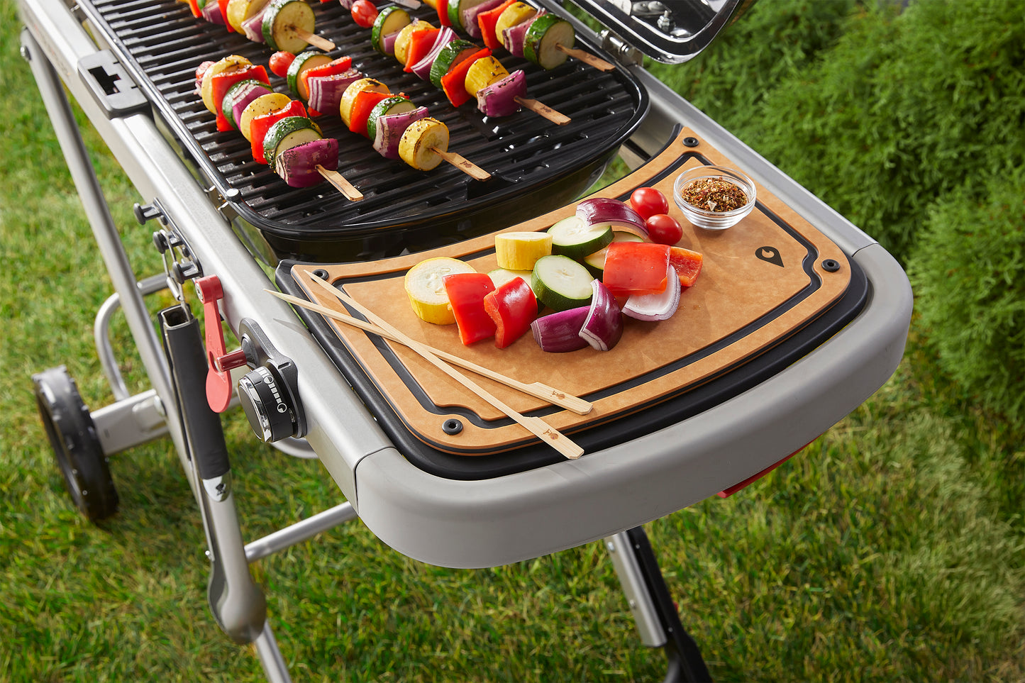 Weber Traveler Reversible Prep & Serve Board