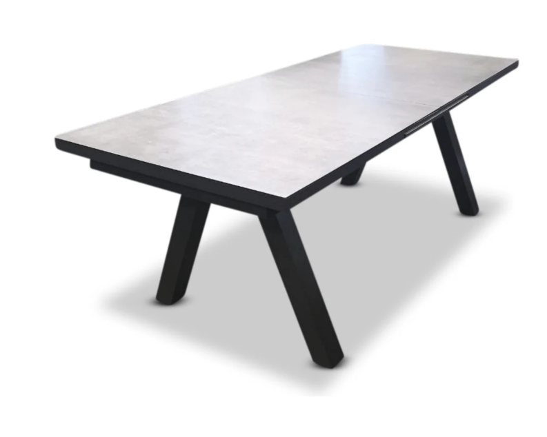 Atlanta Table with Bottega Sintered Stone Top