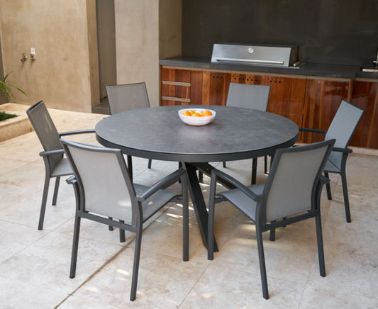 Tulip Table - 5 Piece setting