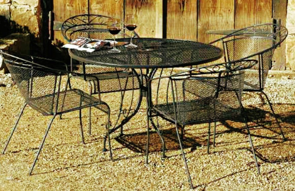 Harbour Range outdoor table